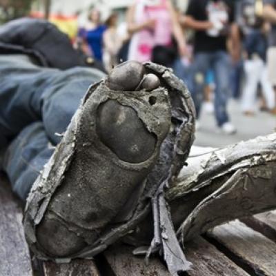 homeless-person-feet-0619