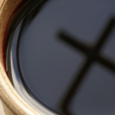 w660_11643619_cupandcross